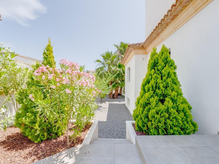 Villa for Sale in Calpe, Alicante 4