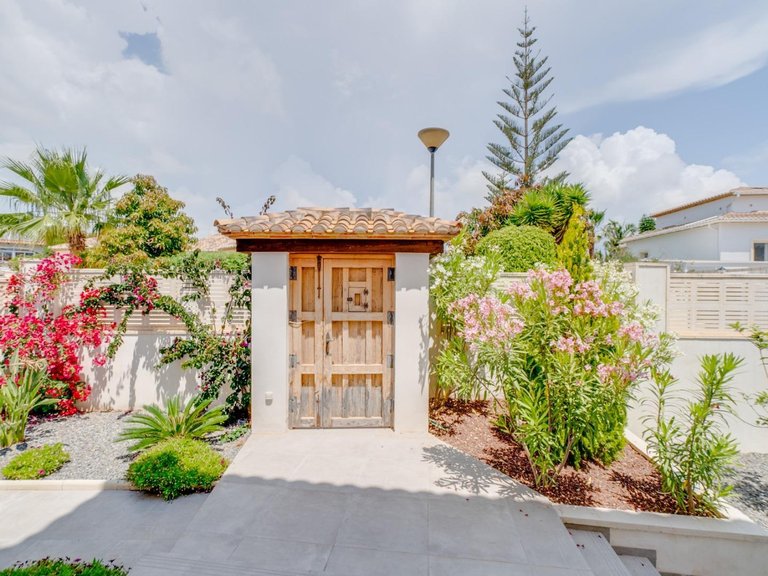 Villa for Sale in Calpe, Alicante 5