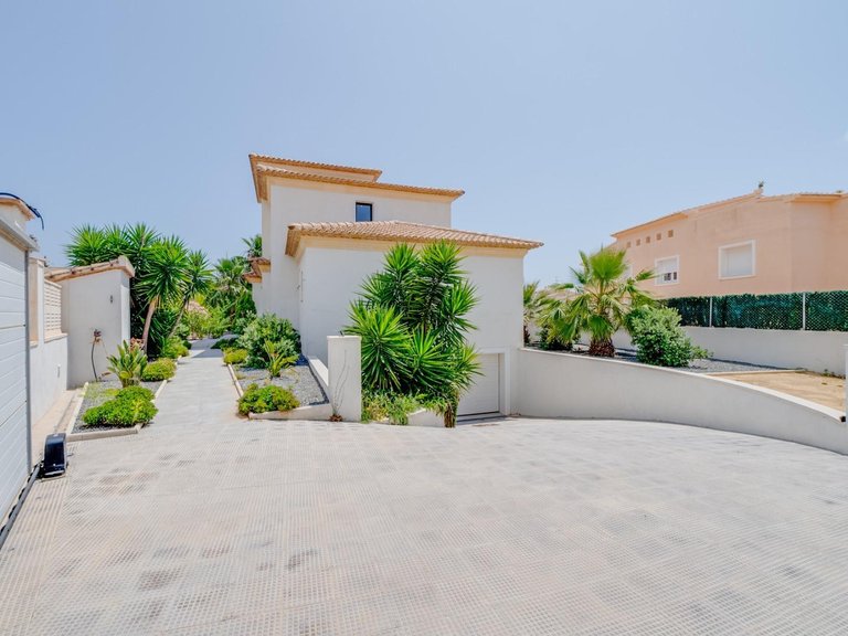 Villa for Sale in Calpe, Alicante 6