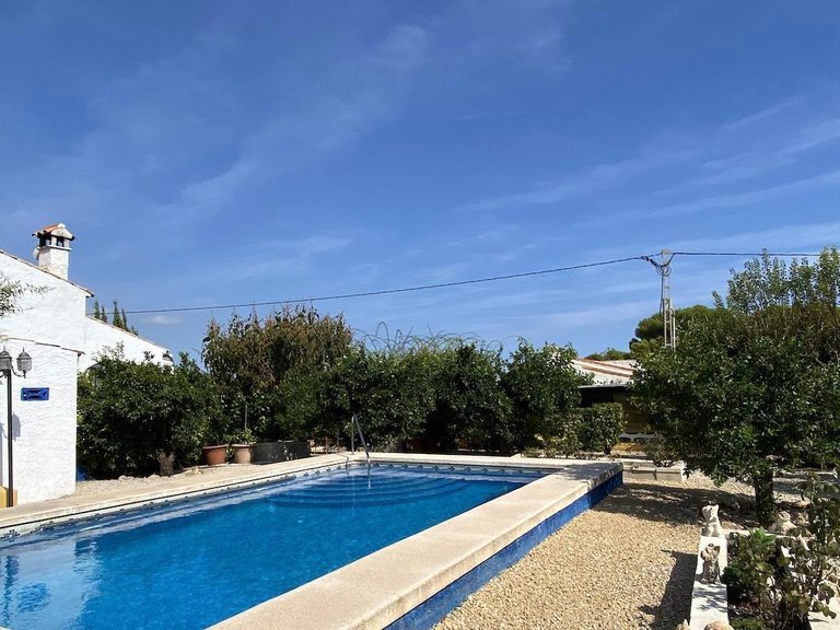 Villa for Sale in L'alfas Del Pi, Alicante 13