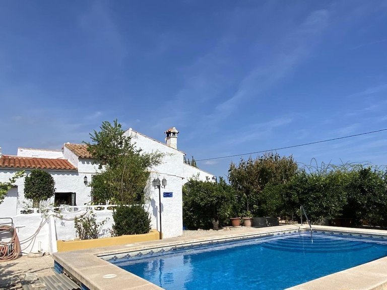 Villa for Sale in L'alfas Del Pi, Alicante 6