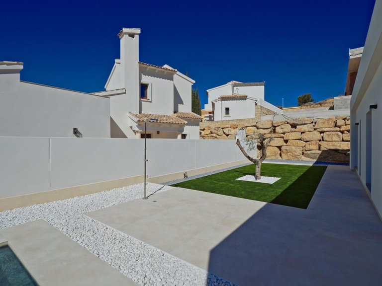 Villa for Sale in Finestrat, Alicante 5