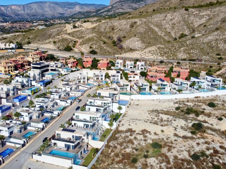 Villa for Sale in Finestrat, Alicante 7