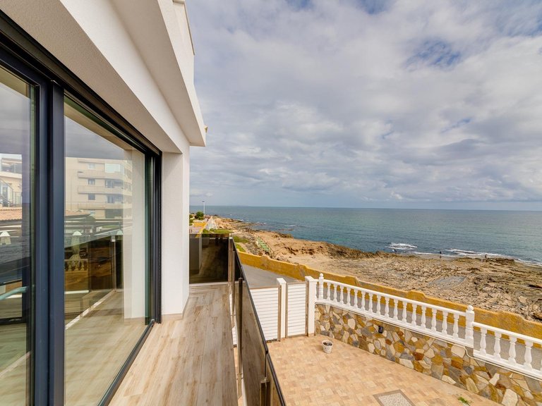 Villa for Sale in Torrevieja, Alicante 6