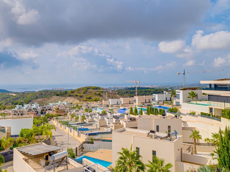 Villa for Sale in Finestrat, Alicante 14