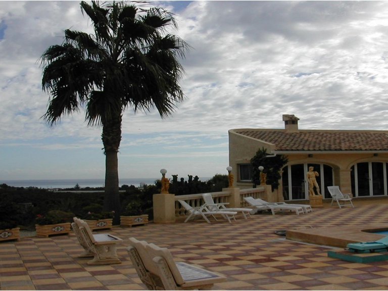 Villa for Sale in L'alfas Del Pi, Alicante 7