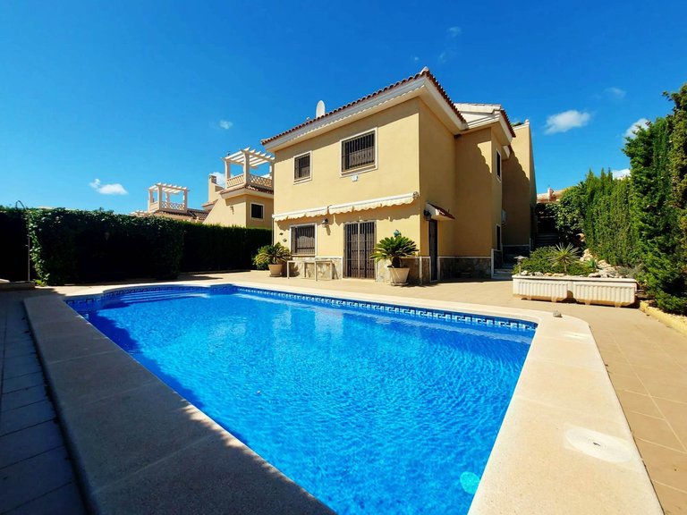 Villa for Sale in Ciudad Quesada, Alicante 1