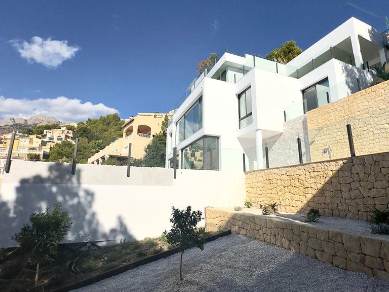 Villa for Sale in Altea, Alicante 3