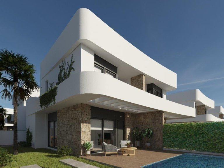 Villa for Sale in Los Montesinos, Alicante 3