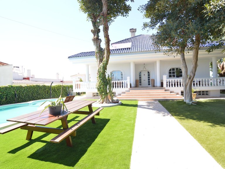 Villa for Sale in Torrevieja, Alicante 4