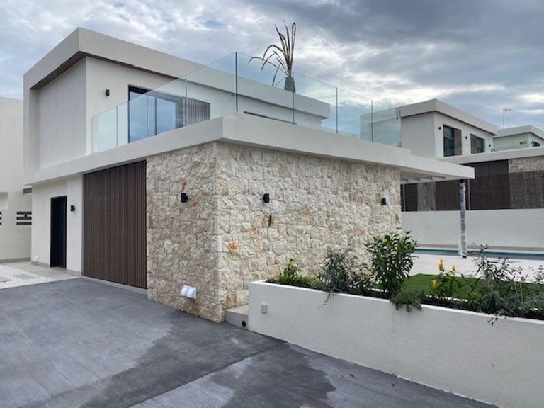 Villa for Sale in Orihuela Costa, Alicante 7
