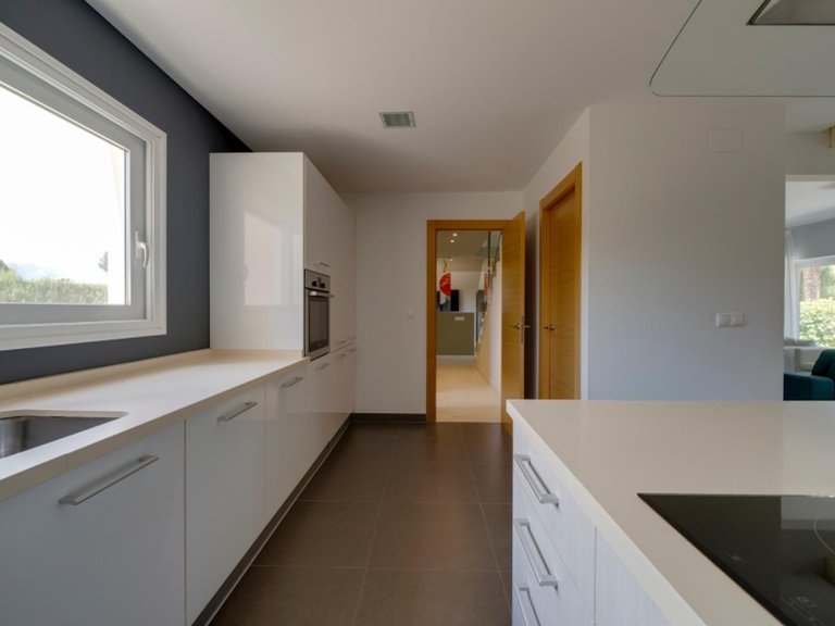 Villa for Sale in Alfaz Del Pi, Alicante 7