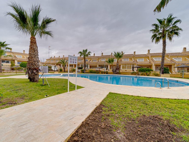 Villa for Sale in Torrevieja, Alicante 1