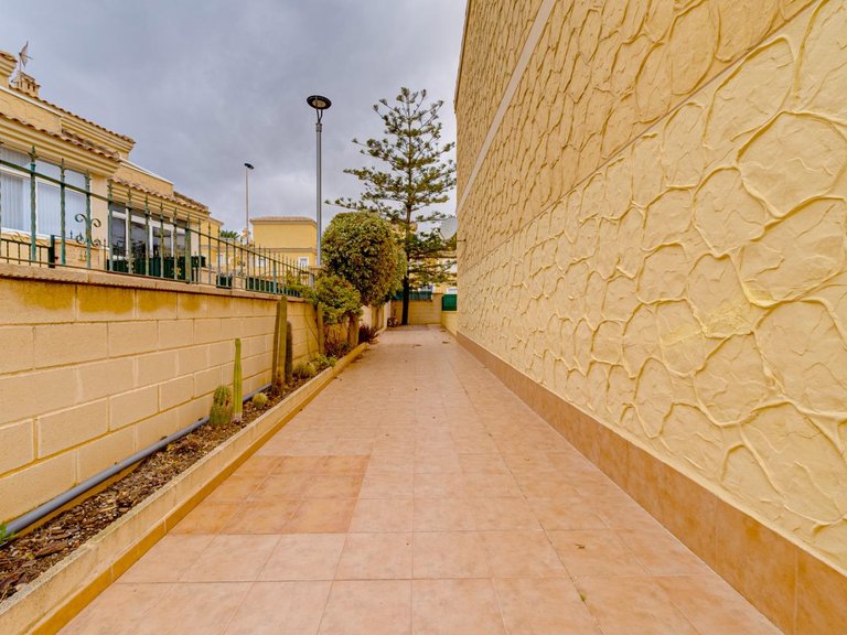 Villa for Sale in Torrevieja, Alicante 5
