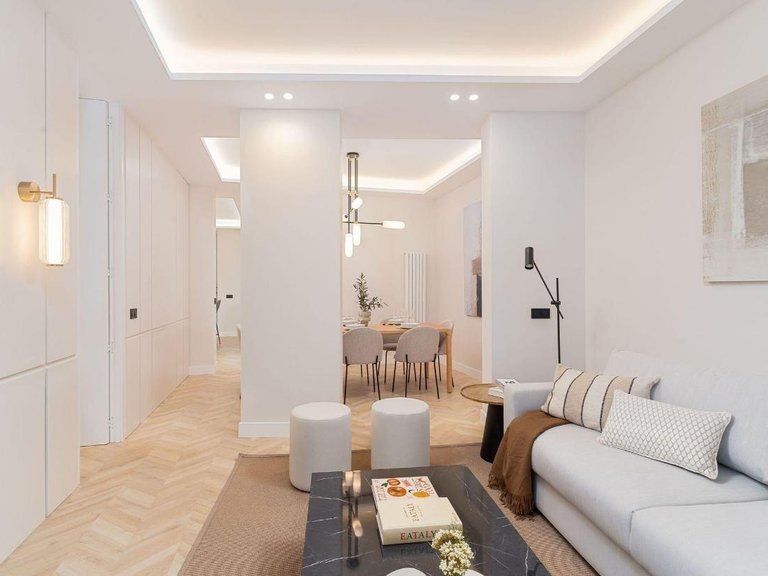 Apartment for Sale in Madrid, Madrid 2