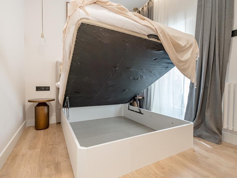 Apartment for Sale in Madrid, Madrid 13
