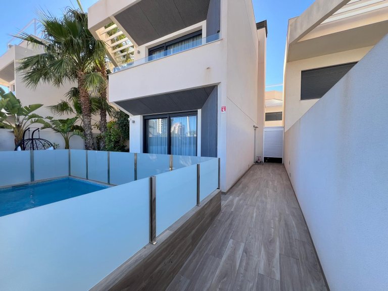 Villa for Sale in Torrevieja, Alicante 2