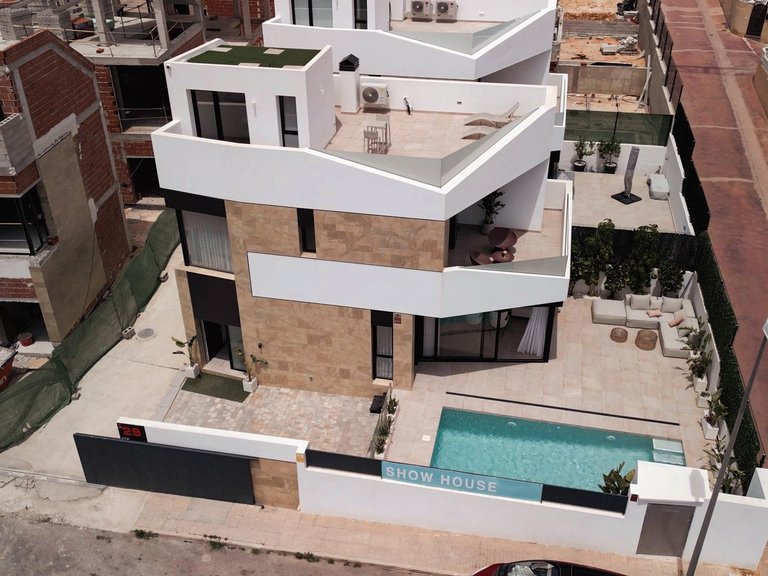 Villa for Sale in Orihuela Costa, Alicante 2
