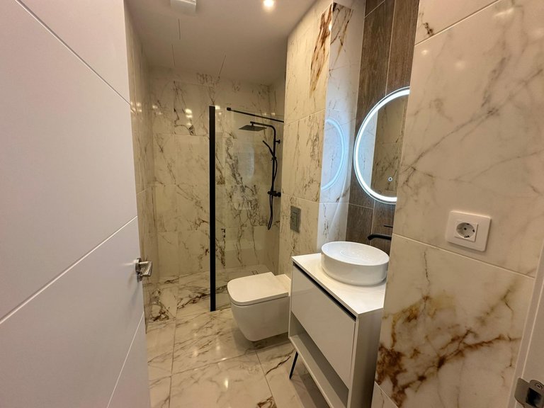 Apartment for Sale in Alicante, Alicante 4