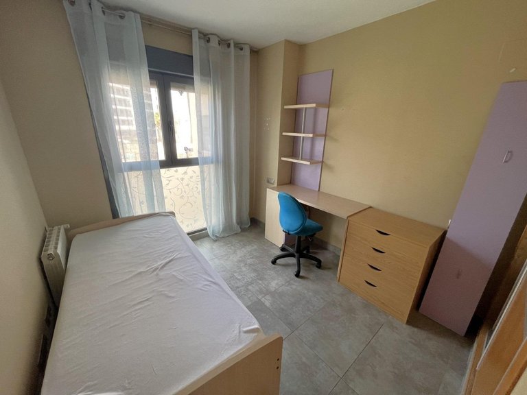 Apartment for Sale in Alicante, Alicante 12