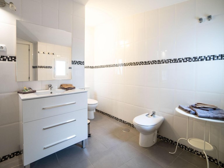 Apartment for Sale in Madrid, Madrid 5
