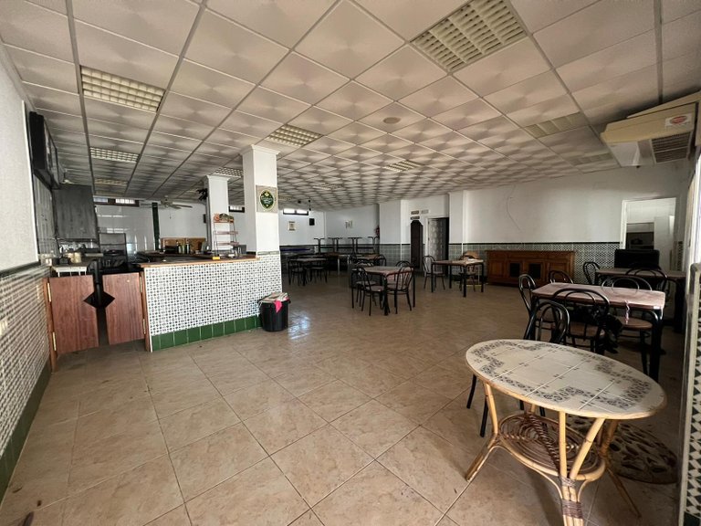 Commercial for Sale in Torrevieja, Alicante 14