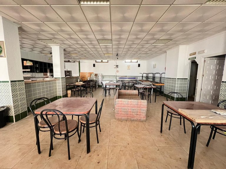 Commercial for Sale in Torrevieja, Alicante 6