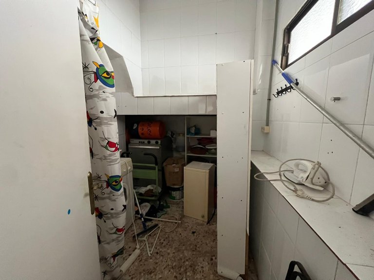 Commercial for Sale in Torrevieja, Alicante 8