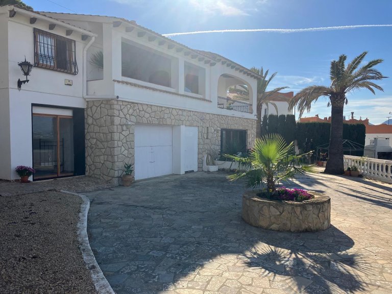 Villa for Sale in Alfaz Del Pi, Alicante 4