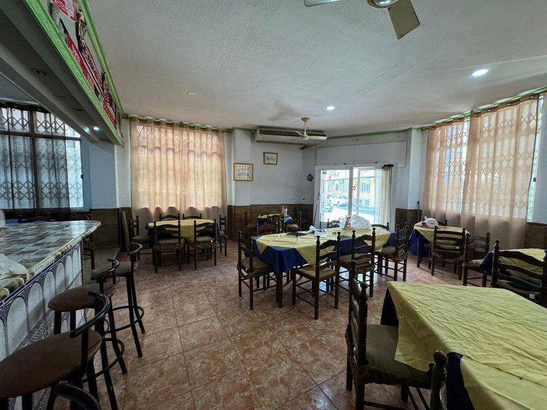 Commercial for Sale in Torrevieja, Alicante 11