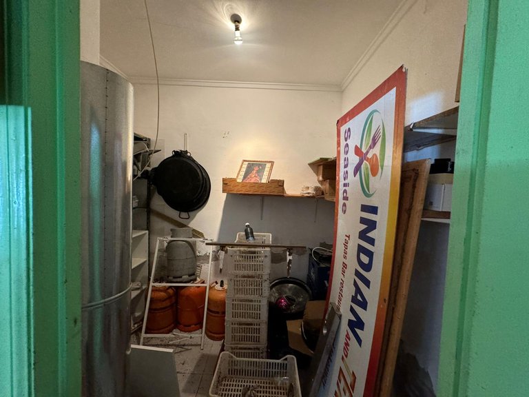 Commercial for Sale in Torrevieja, Alicante 14