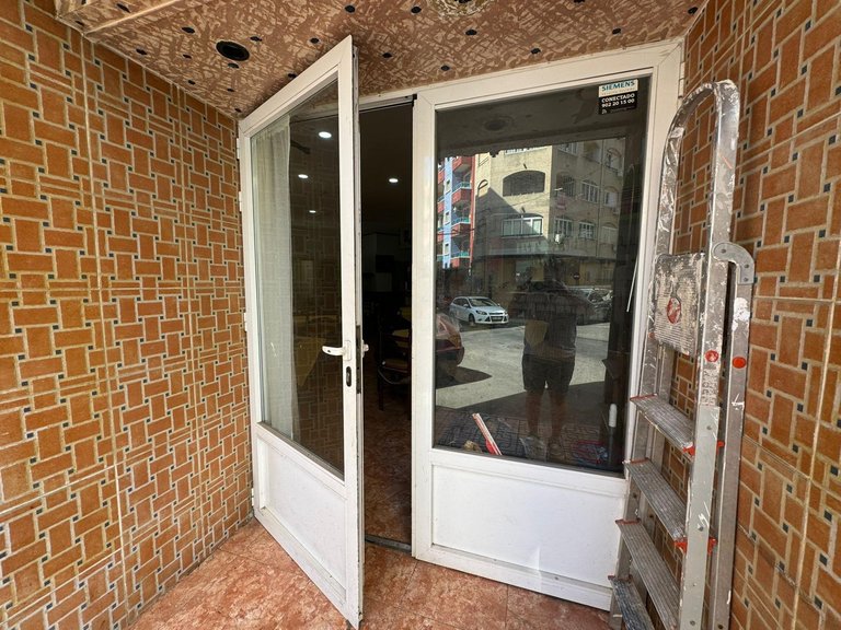 Commercial for Sale in Torrevieja, Alicante 3