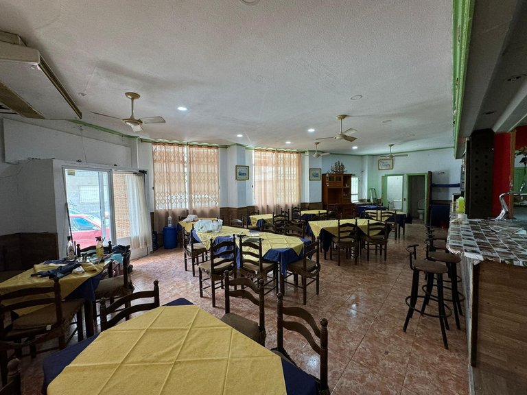 Commercial for Sale in Torrevieja, Alicante 5