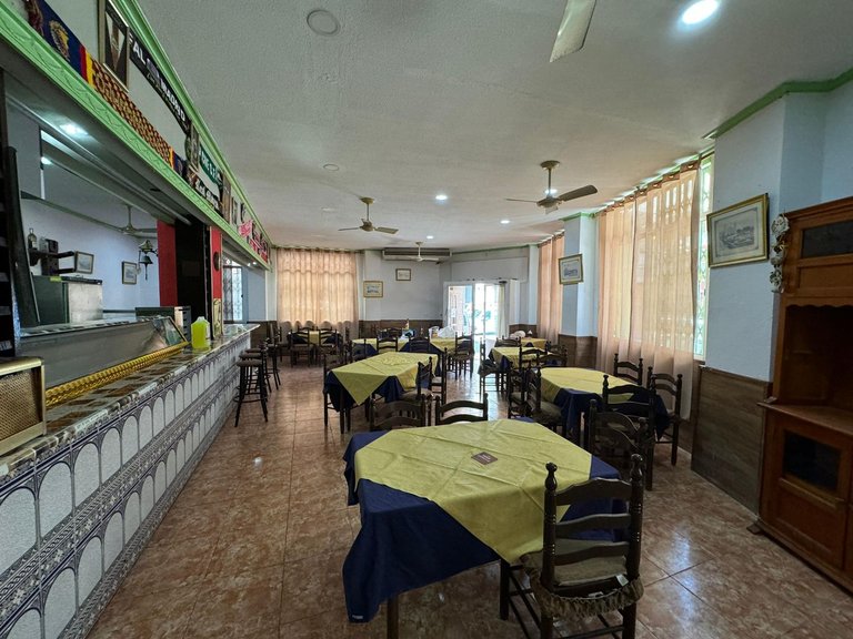 Commercial for Sale in Torrevieja, Alicante 6