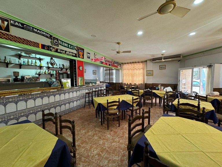 Commercial for Sale in Torrevieja, Alicante 7