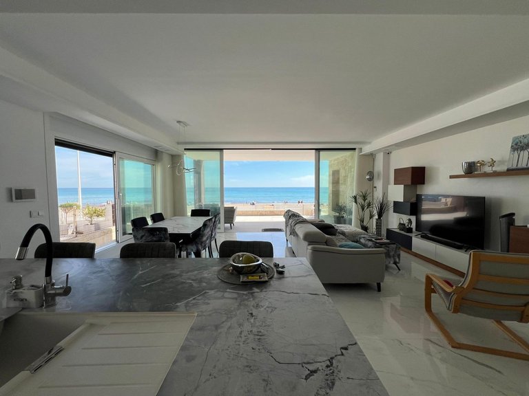 Villa for Sale in Torrevieja, Alicante 1