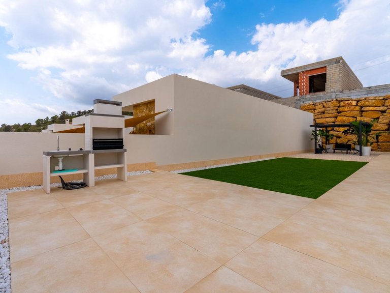 Villa for Sale in Finestrat, Alicante 3