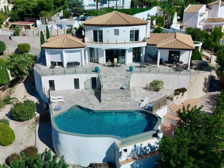 Villa for Sale in Altea, Alicante 1