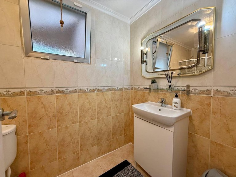 Apartment for Sale in Torrevieja, Alicante 33