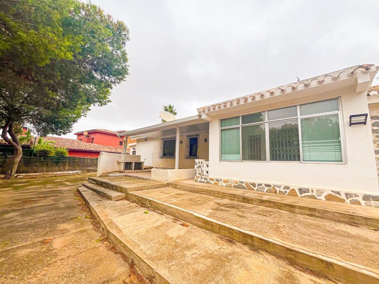Villa for Sale in Torrevieja, Alicante 11