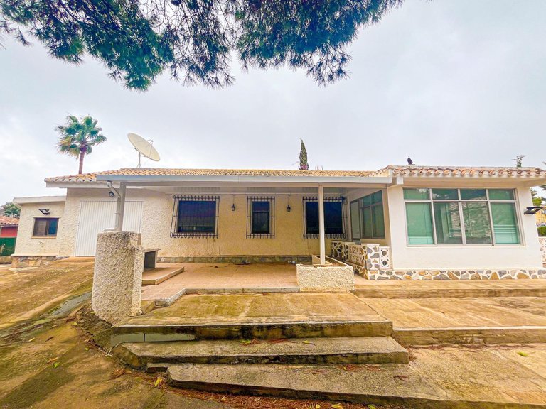 Villa for Sale in Torrevieja, Alicante 12