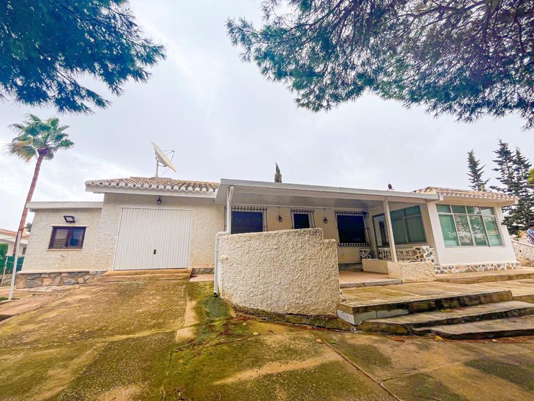 Villa for Sale in Torrevieja, Alicante 13
