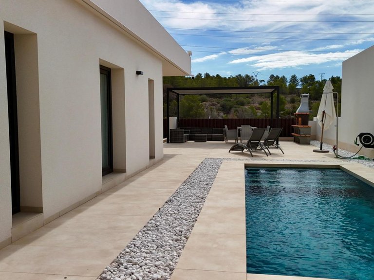 Villa for Sale in Finestrat, Alicante 4