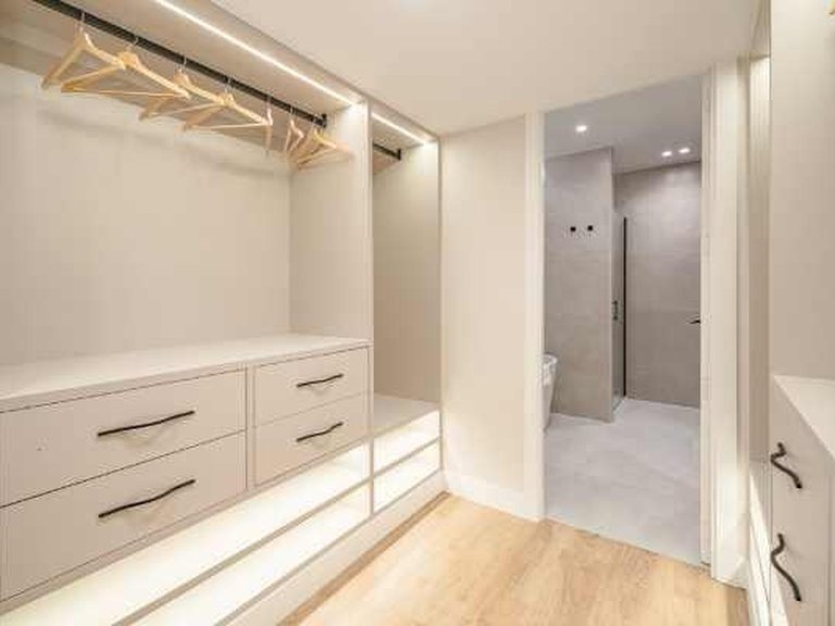 Apartment for Sale in Madrid, Madrid 8