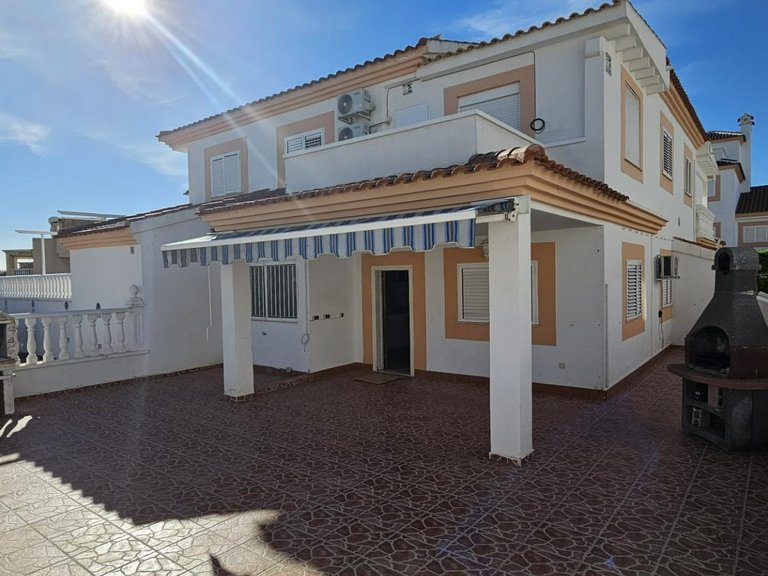 Town House for Sale in Orihuela Costa, Alicante 2