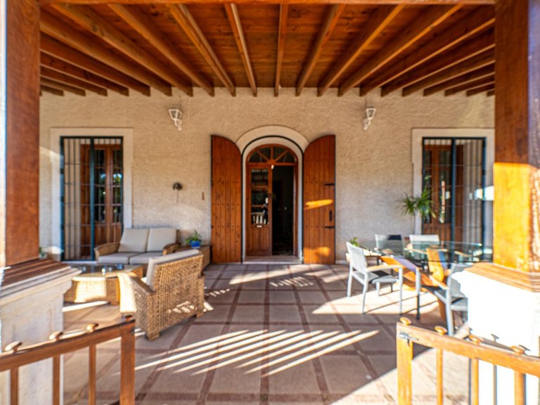 Villa for Sale in Mutxamel, Alicante 3