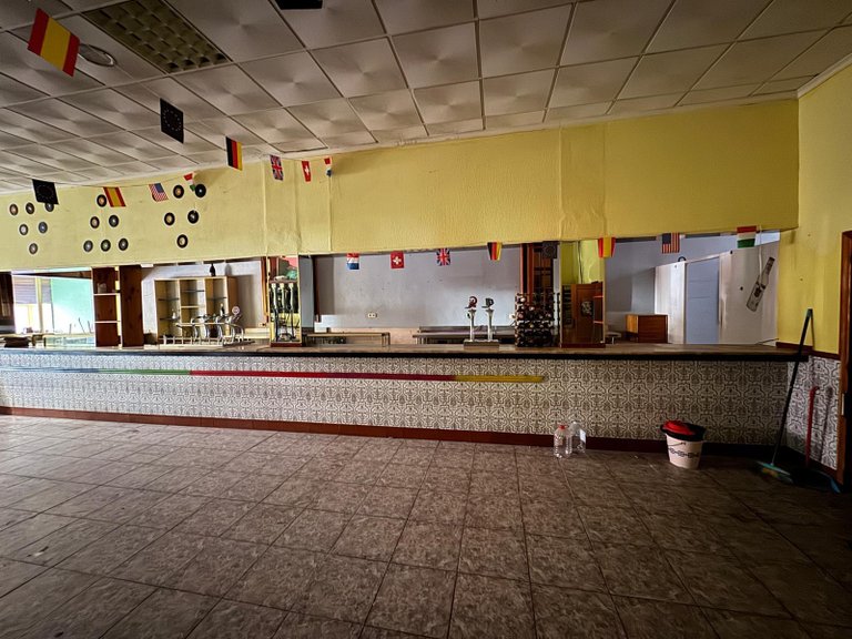 Commercial for Sale in Torrevieja, Alicante 14