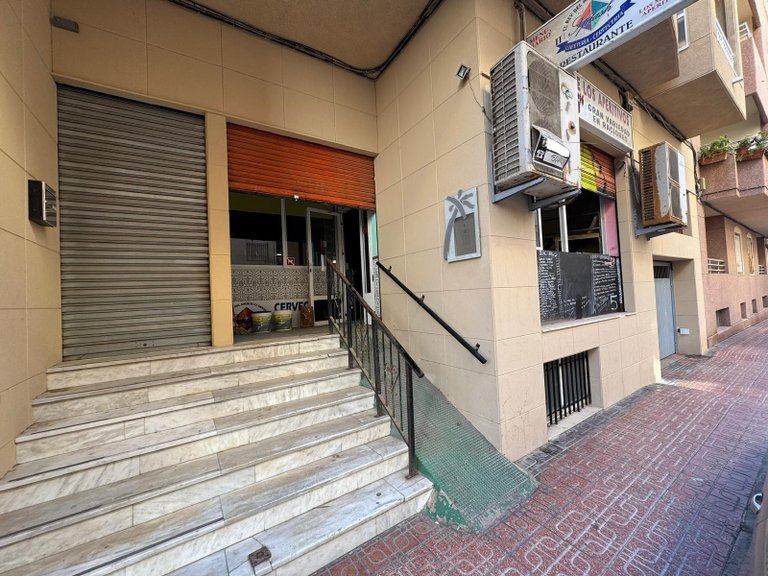 Commercial for Sale in Torrevieja, Alicante 3