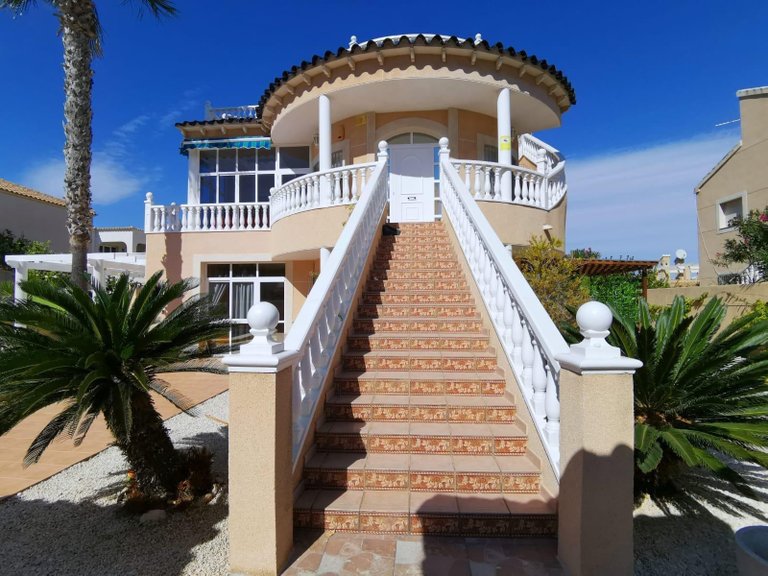 Villa for Sale in Orihuela Costa, Alicante 7