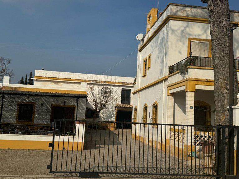 Villa for Sale in Riba - Roja De Turia, Valencia 2